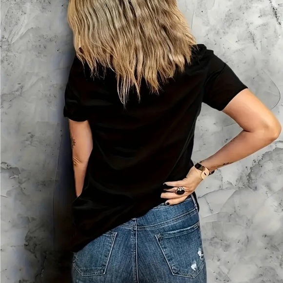 New | Black Graphic Tee with Pickle Design Various Sizes - Picture 2 of 4